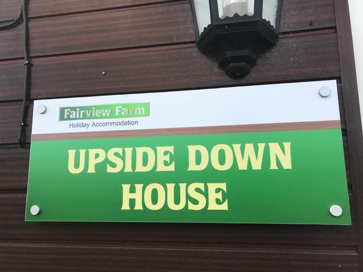 Upside Down House - Sleeps Up To 6 Guests - Great For Family And Friends Gatherings,Corporate Events ,Near Sherwood Forest At Fairview Farm In Nottingham Set In 88 Acres Eksteriør bilde
